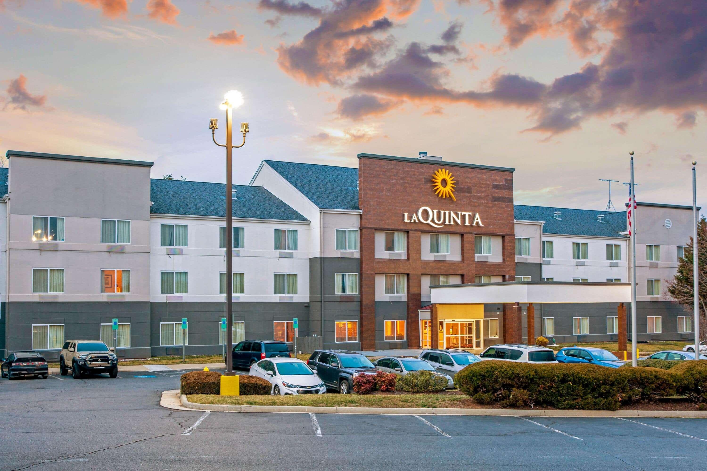 Отель La Quinta By Wyndham Manassas Battlefield Экстерьер фото